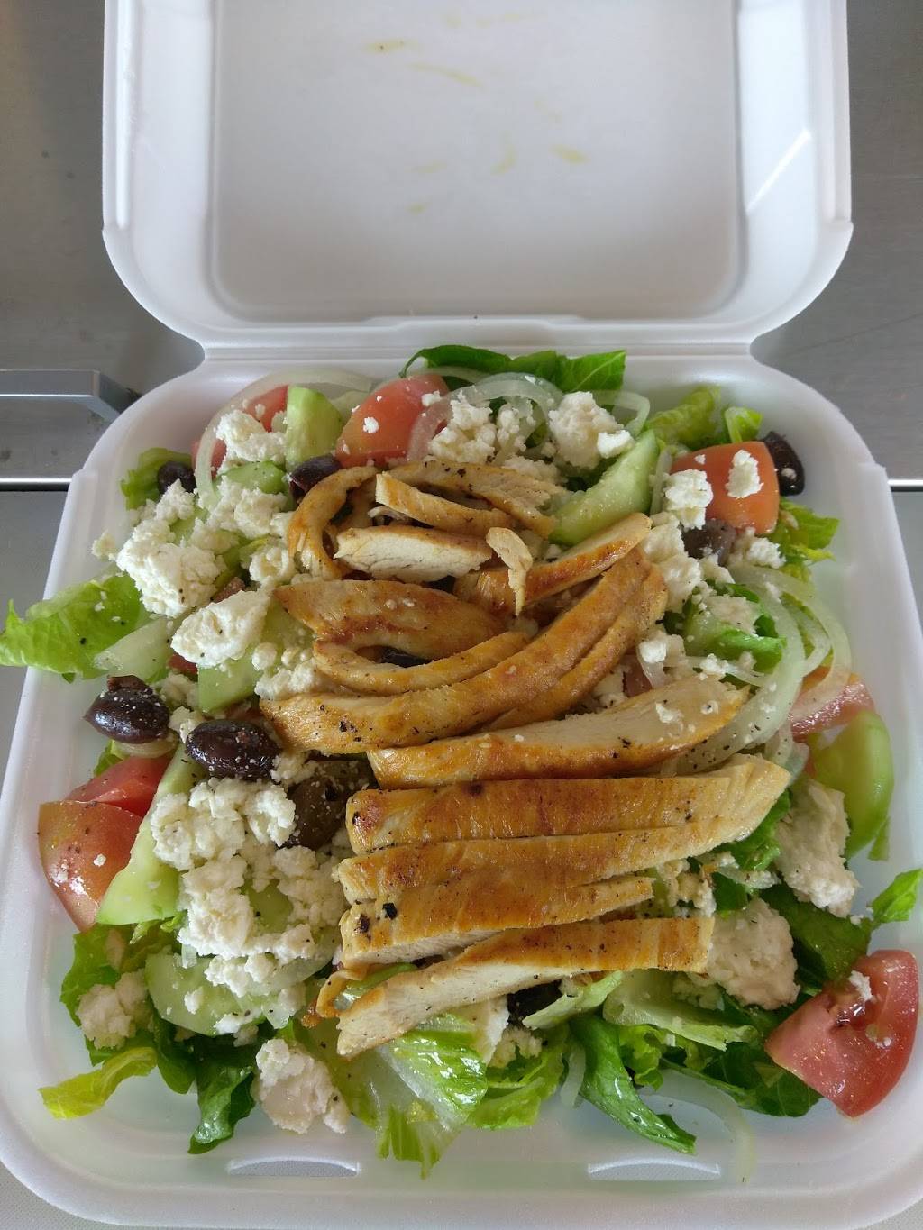 Good Fellas Grill & N Y Deli | restaurant | 14555 Civic Dr suite b, Victorville, CA 92394, USA | 7602452182 OR +1 760-245-2182