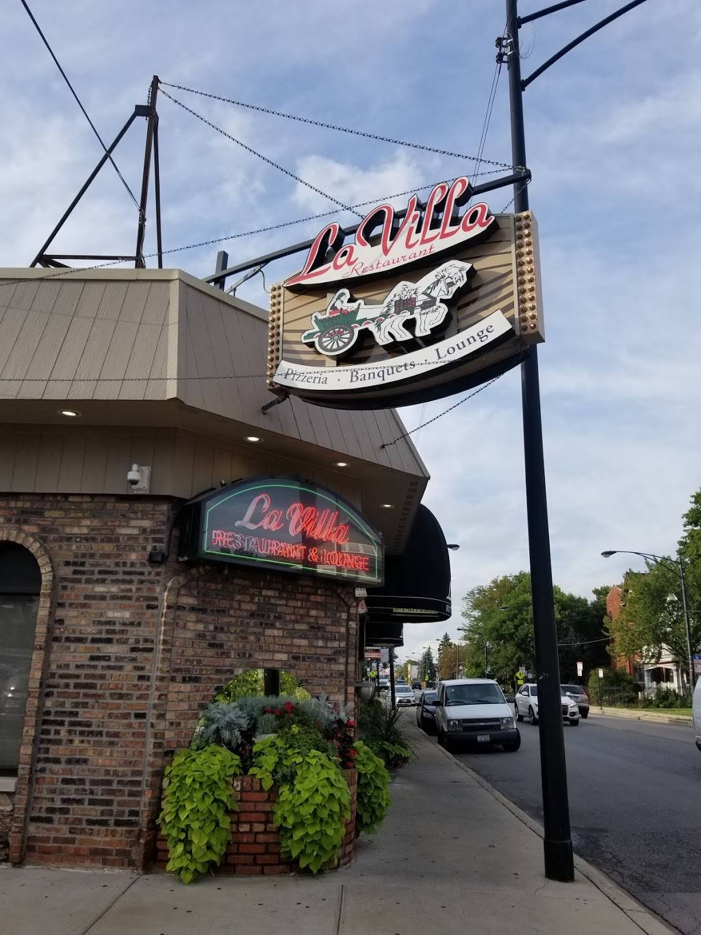 La Villa Restaurant | restaurant | 3638 N Pulaski Rd, Chicago, IL 60641, USA | 7732837980 OR +1 773-283-7980
