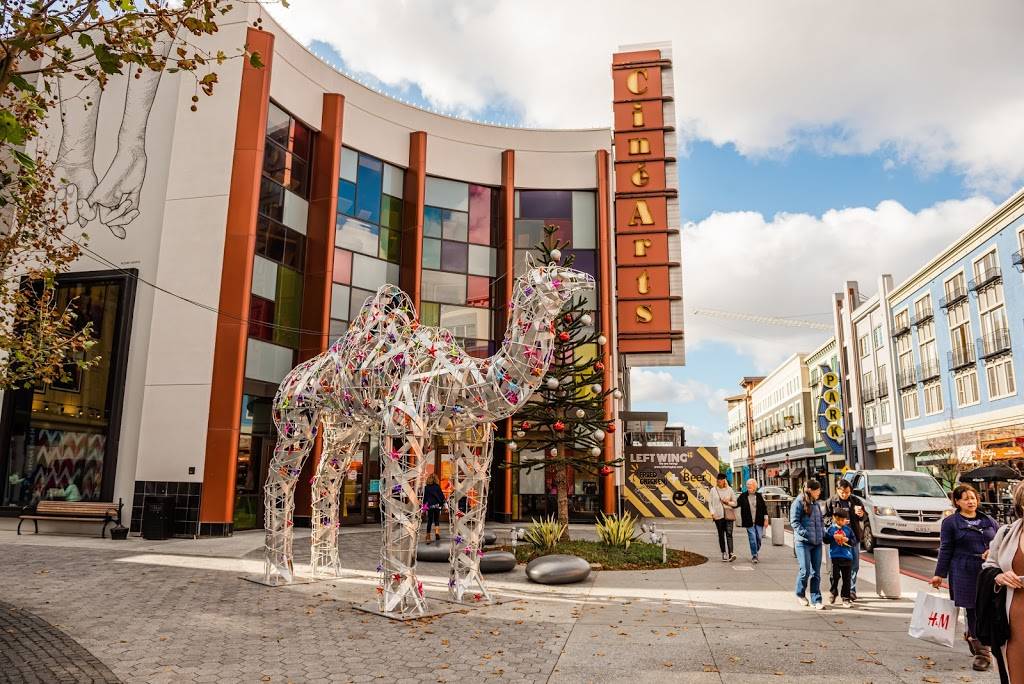 CinéArts Santana Row | meal takeaway | Santana Row, 3088 Olsen Dr, San Jose, CA 95128, USA | 4085547010 OR +1 408-554-7010