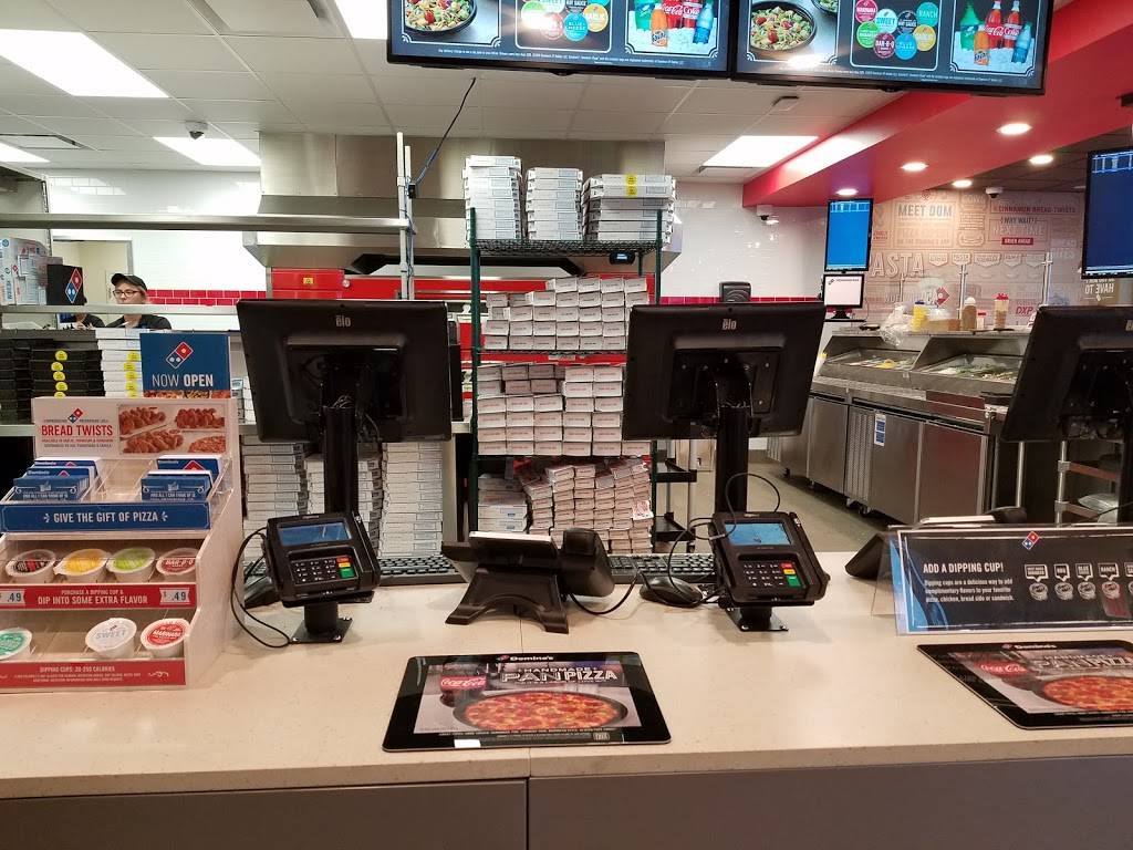 Dominos Pizza | meal takeaway | 1397 W Main Rd, Middletown, RI 02842, USA | 4018495520 OR +1 401-849-5520