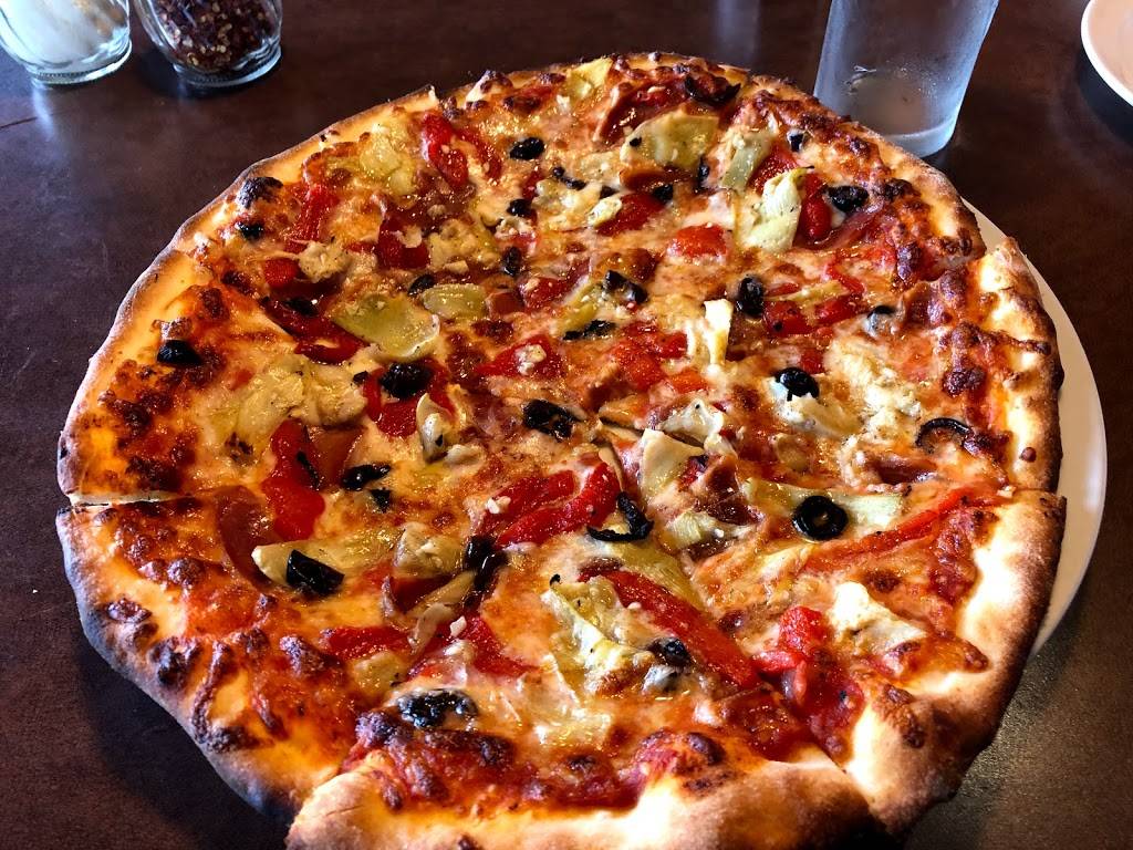 Armandos Pizza - Leamington - Dine-in, Takeout & Delivery | meal delivery | 154 Erie St N, Leamington, ON N8H 3A4, Canada | 5193222266 OR +1 519-322-2266