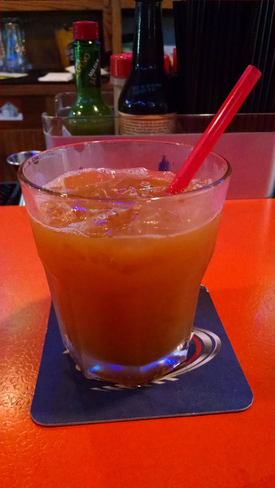 Lonzs Tannery Club | meal takeaway | 4317 Tannery Rd, Two Rivers, WI 54241, USA | 9207934544 OR +1 920-793-4544