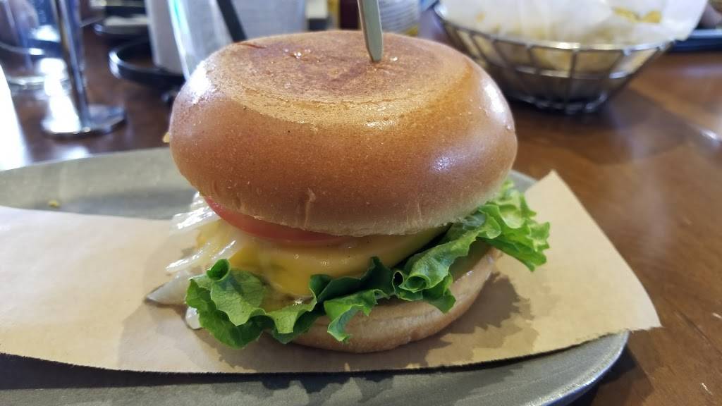 Village Burger Bar | restaurant | 12300 Inwood Rd #210, Dallas, TX 75244, USA | 2144844679 OR +1 214-484-4679