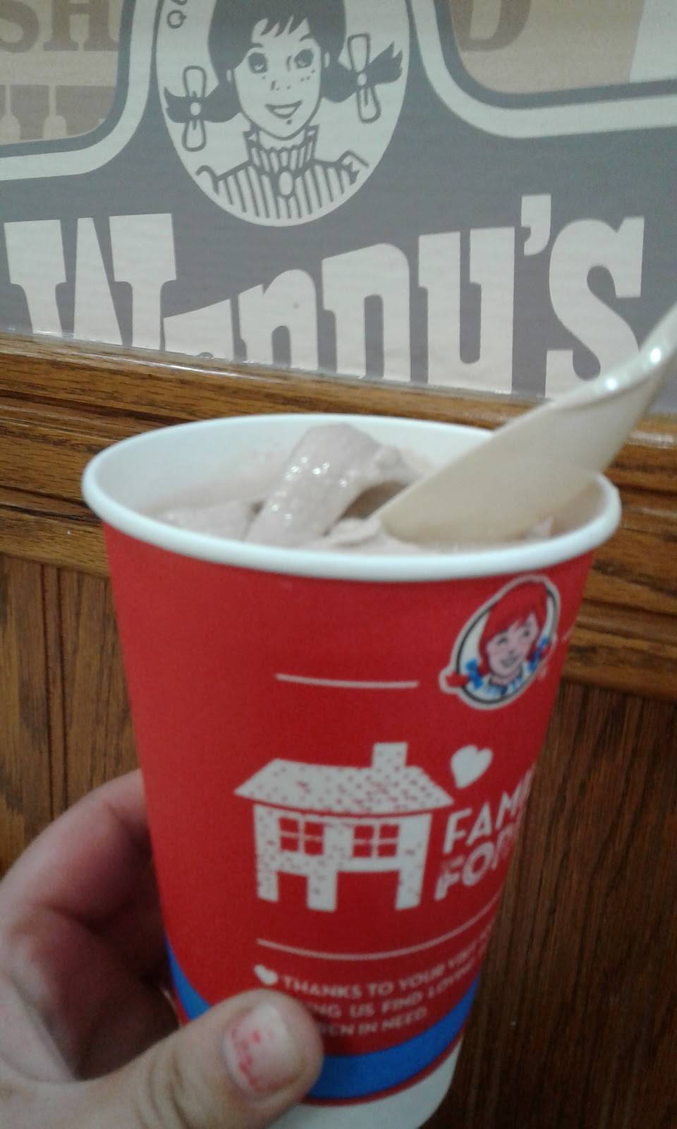 Wendys | restaurant | 10332 S Clare Ave, Clare, MI 48617, USA | 9893863311 OR +1 989-386-3311