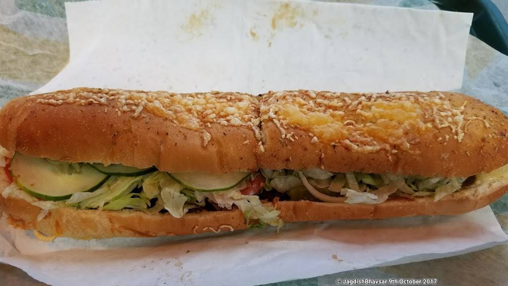 Subway Restaurants | restaurant | 4180 US-1 #200d, Monmouth Junction, NJ 08852, USA | 7323559500 OR +1 732-355-9500