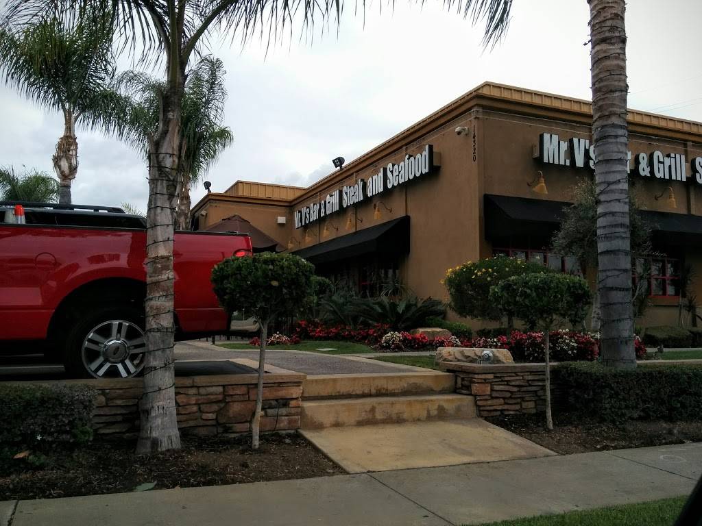 Mr Vs Bar & Grill | restaurant | 14320 Valley View Ave, La Mirada, CA 90638, USA | 5629468600 OR +1 562-946-8600