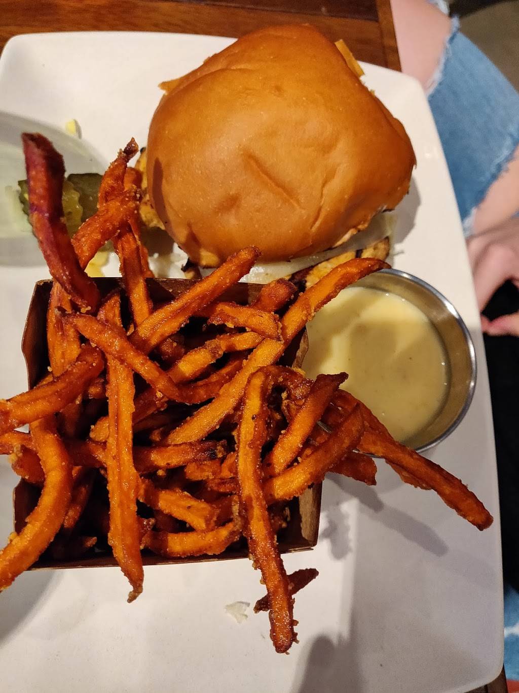 Mountain Pass Sports Bar | restaurant | 6700 N Gaylord Rockies Blvd, Aurora, CO 80019, USA | 7205741470 OR +1 720-574-1470