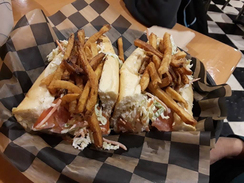 The Grille | meal takeaway | 241 W Roseville Rd, Lancaster, PA 17601, USA | 7179456776 OR +1 717-945-6776