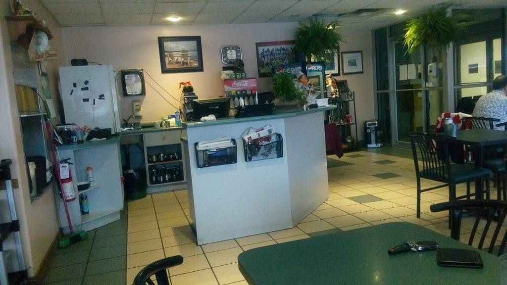 18 Wheeler Truck Stop Restaurant | restaurant | 3613 Queens Line, Tilbury, ON N0P 2L0, Canada | 5196821166 OR +1 519-682-1166