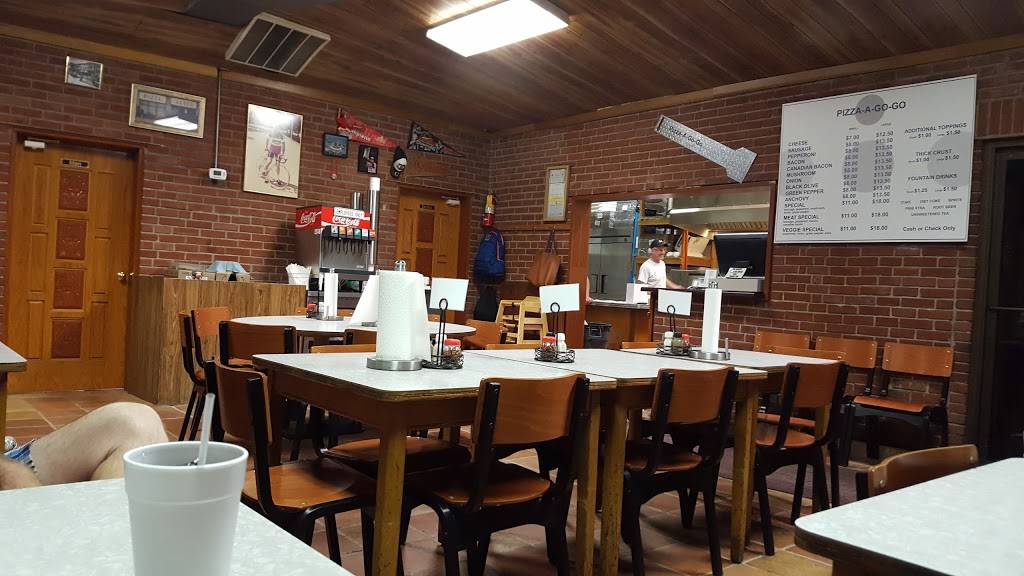 Pizza-A-Go-Go | restaurant | 6703 Scanlan Ave, St. Louis, MO 63139, USA | 3147811234 OR +1 314-781-1234