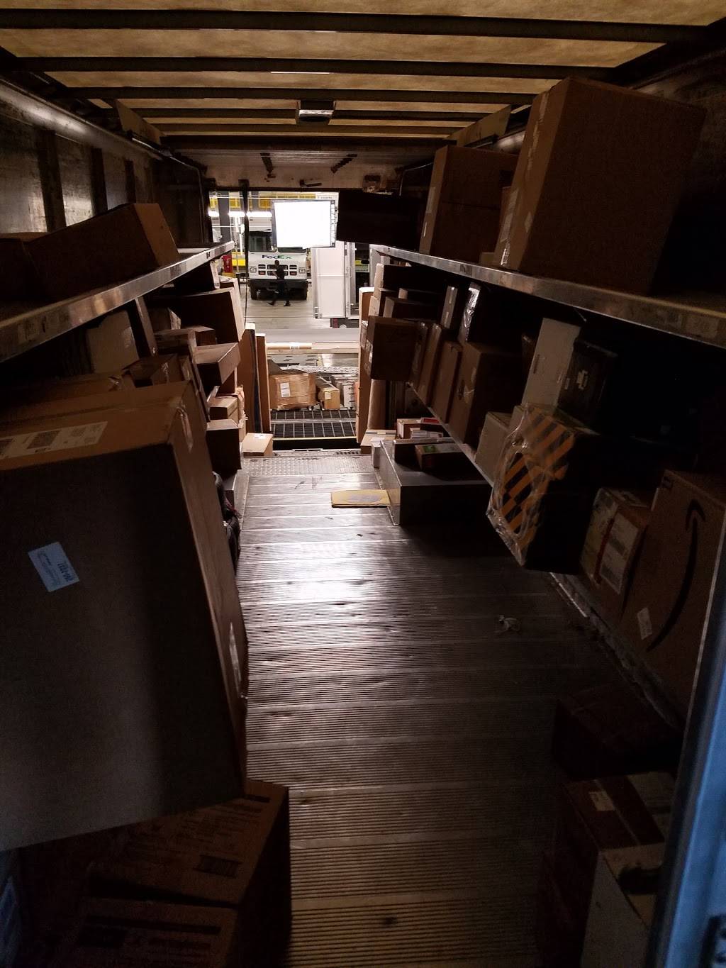 Dairy Queen Grill & Chill | restaurant | 236 N 13th St, Decatur, IN 46733, USA | 2607242929 OR +1 260-724-2929