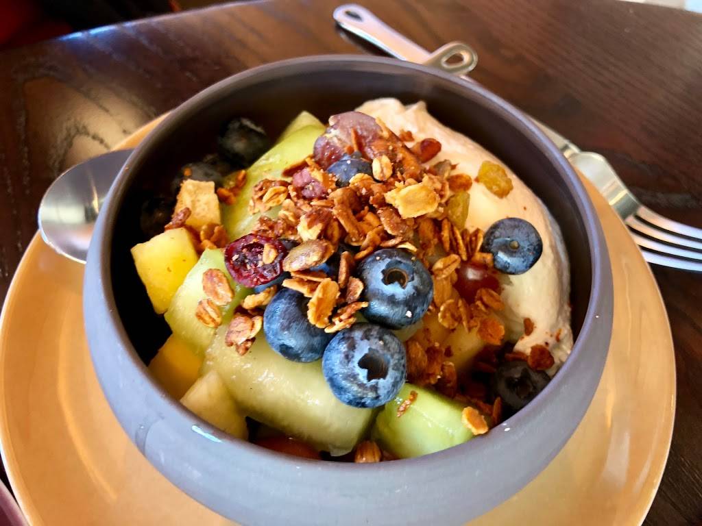 Weft & Warp Art Bar + Kitchen | restaurant | 6114 N Scottsdale Rd, Scottsdale, AZ 85253, USA | 4803681234 OR +1 480-368-1234