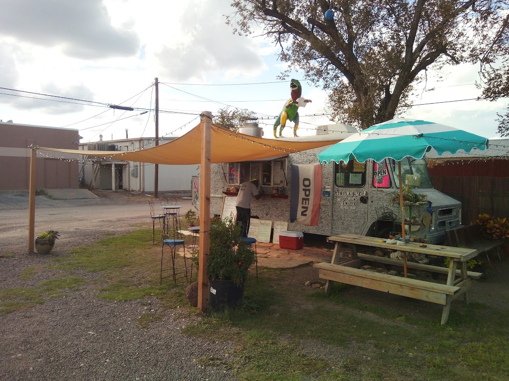 Tri La Bite | restaurant | 605 E Holland Ave, Alpine, TX 79830, USA | 4322940236 OR +1 432-294-0236