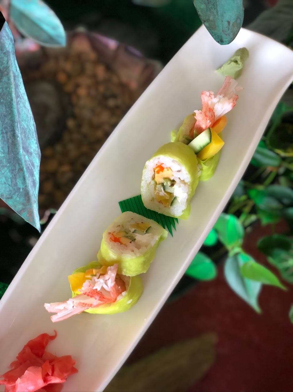 Asian invasion | restaurant | 227 E Main St, Tavares, FL 32778, USA | 3525089980 OR +1 352-508-9980