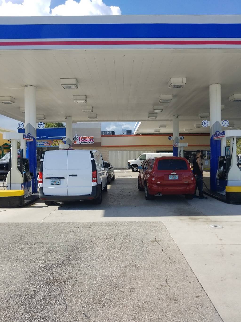 Dunkin | bakery | 11698 SW 152nd St, Miami, FL 33157, USA | 3052548584 OR +1 305-254-8584