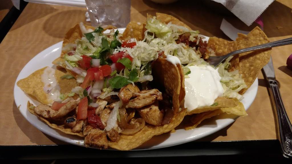 El Cerro Restaurant | restaurant | 2217 Avent Ferry Rd, Raleigh, NC 27606, USA | 9198320293 OR +1 919-832-0293