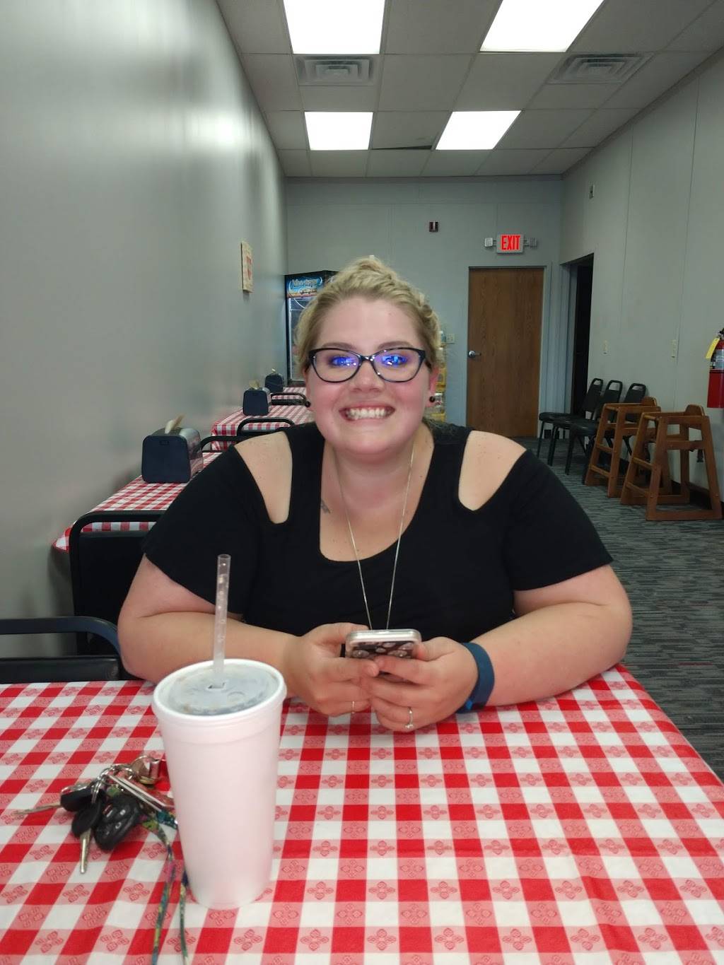 Brunos Pizzeria | restaurant | 1447 E Wabash St, Frankfort, IN 46041, USA | 7656592121 OR +1 765-659-2121