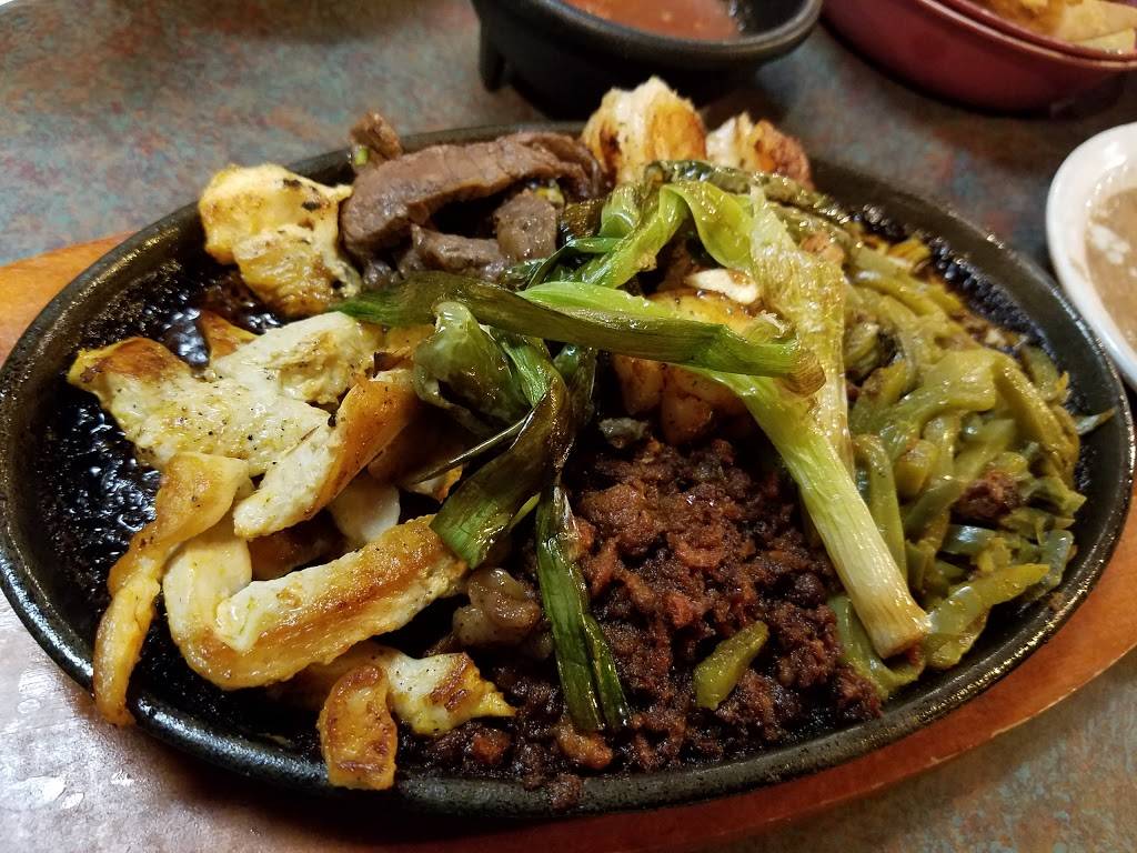 Ricks Hacienda Restaurant | restaurant | 3330 Fruitridge Rd, Sacramento, CA 95820, USA | 9164281344 OR +1 916-428-1344