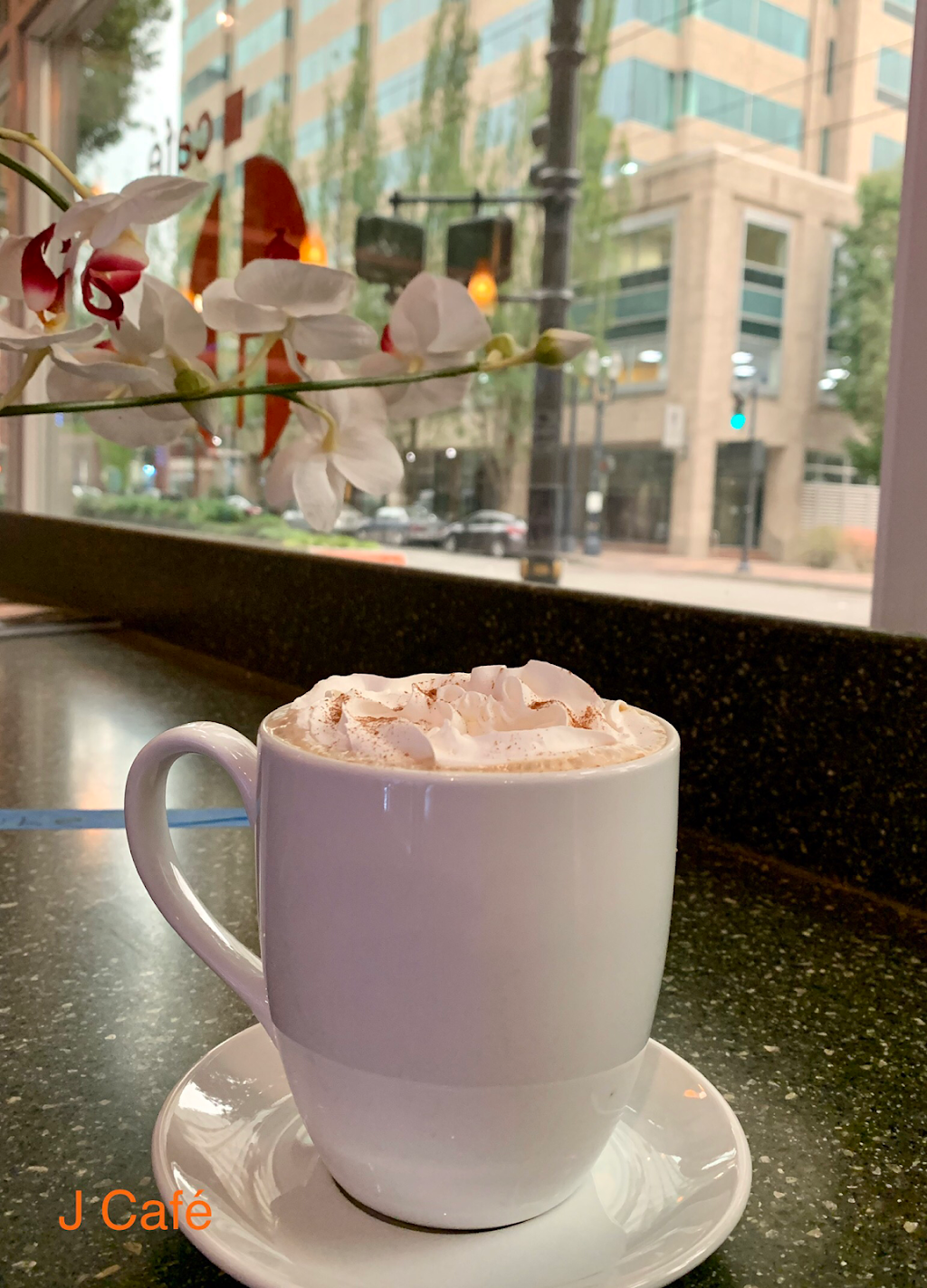 J Cafe | cafe | 533 NE Holladay St #101, Portland, OR 97232, USA | 5032309599 OR +1 503-230-9599