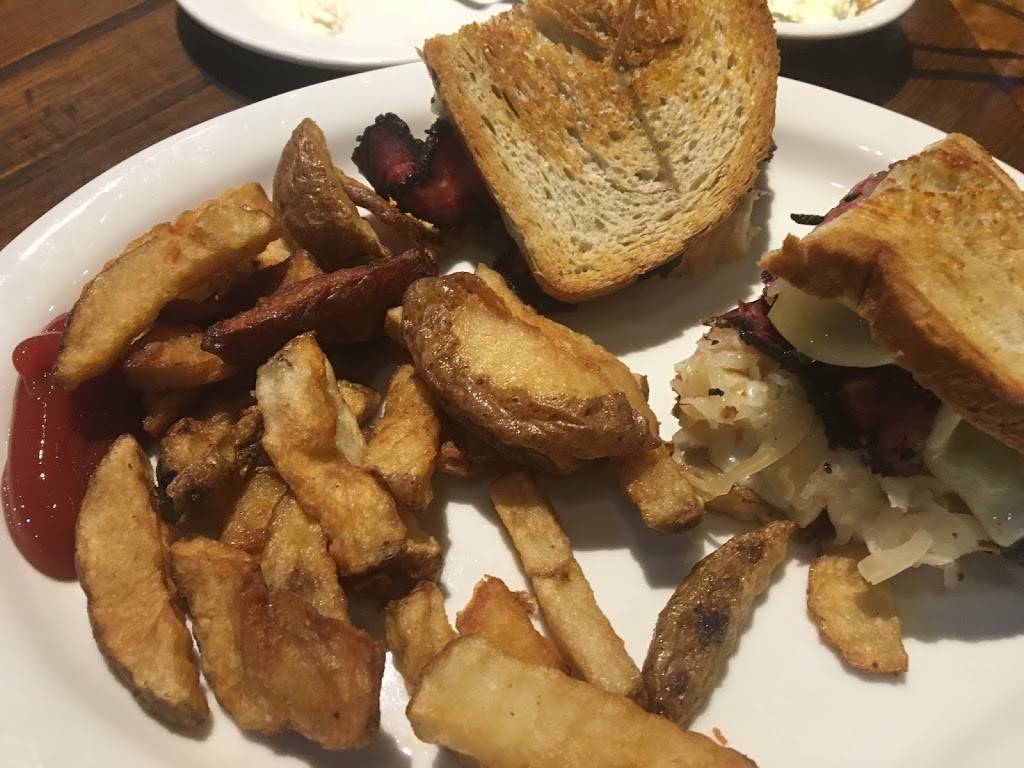 Ruvens Restaurant | restaurant | 13800 Jog Rd, Delray Beach, FL 33446, USA | 5614999003 OR +1 561-499-9003