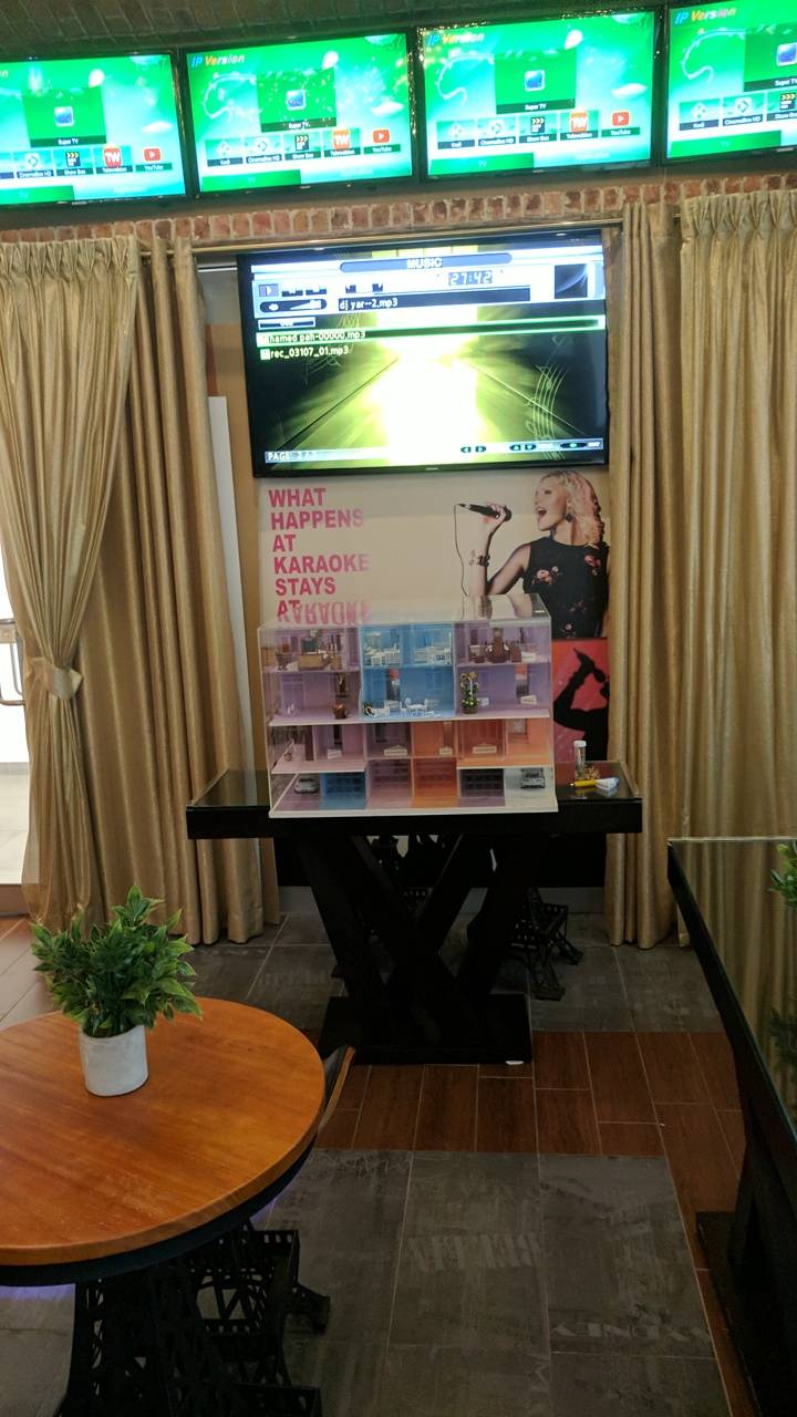 Rumors Bar Bistro | restaurant | 7163 Yonge St Unit 103, Thornhill, ON L3T 2A9, Canada | 2895974678 OR +1 289-597-4678