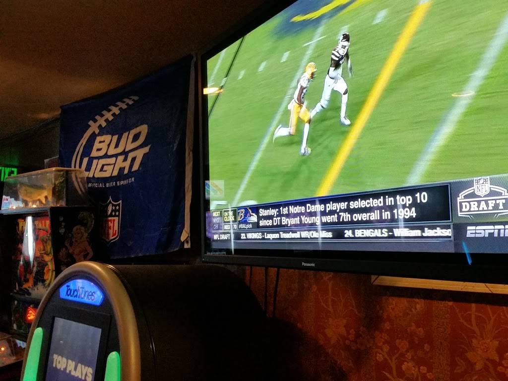 China Dragon | restaurant | 10119 Aurora Ave N, Seattle, WA 98133, USA | 2065245525 OR +1 206-524-5525