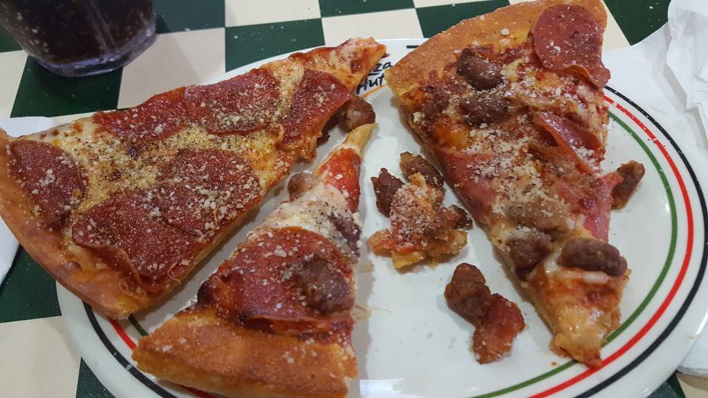 Pizza Hut | restaurant | 2316 James L Redman Pkwy, Plant City, FL 33563, USA | 8137528222 OR +1 813-752-8222