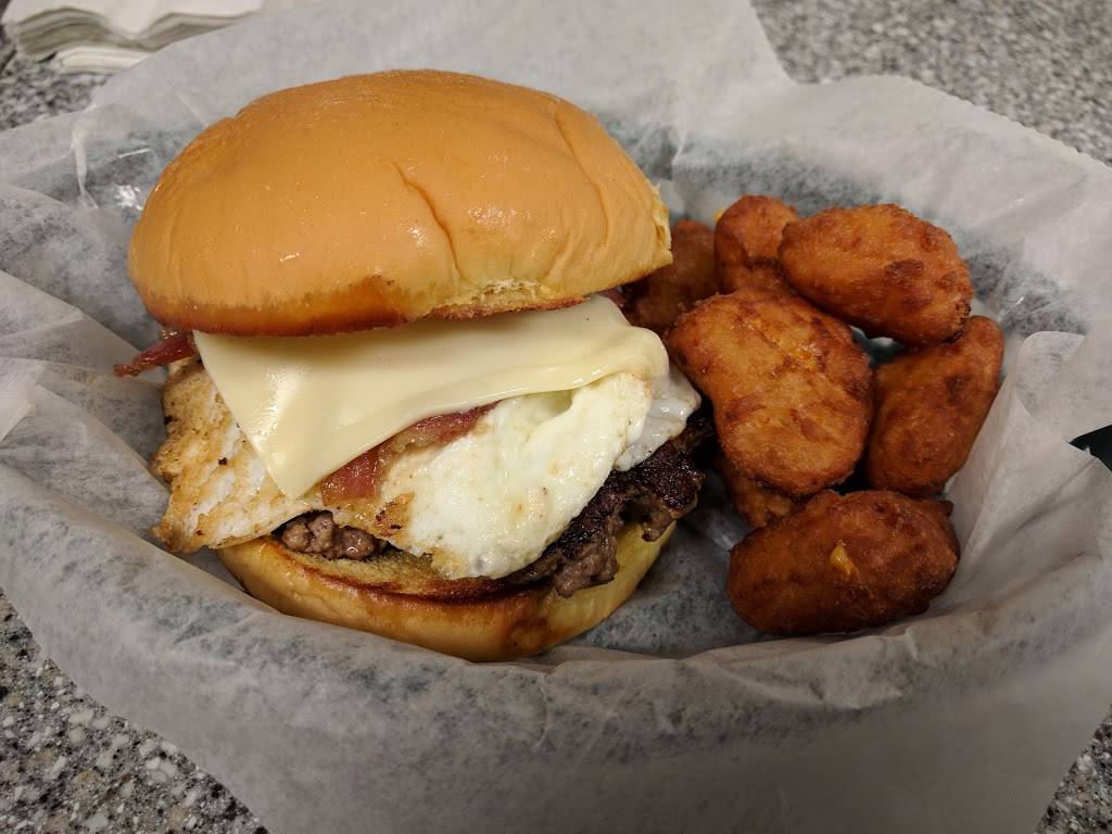 Sullys Dog Shack | restaurant | 184 W Main St, Dudley, MA 01571, USA | 5089436471 OR +1 508-943-6471