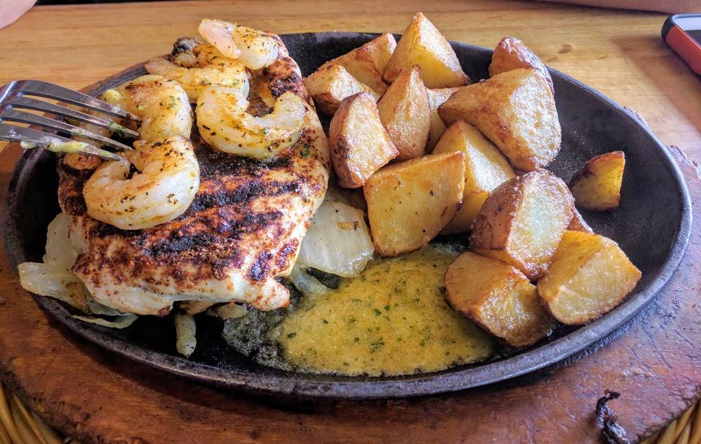 Applebees Grill + Bar | restaurant | 2505 Emmons Ave, Brooklyn, NY 11235, USA | 7187694889 OR +1 718-769-4889