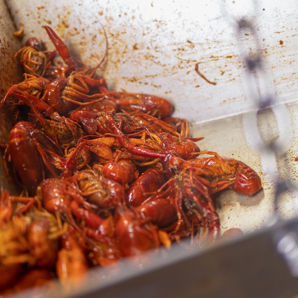 LT’s Boil House | restaurant | 926 1/2 Kaliste Saloom Rd, Lafayette, LA 70508, USA | 3378069145 OR +1 337-806-9145