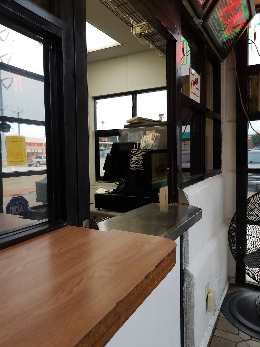 Burger Street | restaurant | 6440 Rufe Snow Dr, Fort Worth, TX 76148, USA | 8175031805 OR +1 817-503-1805