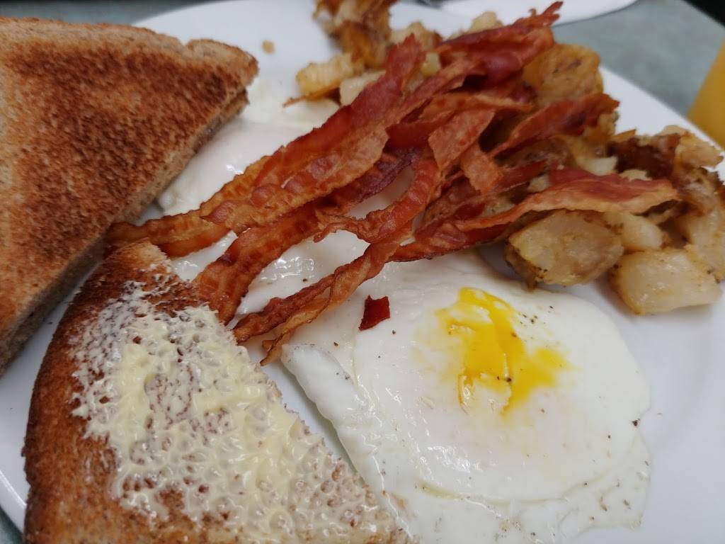 Larrys PX | restaurant | 1591 Main St, Chatham, MA 02633, USA | 5089453964 OR +1 508-945-3964