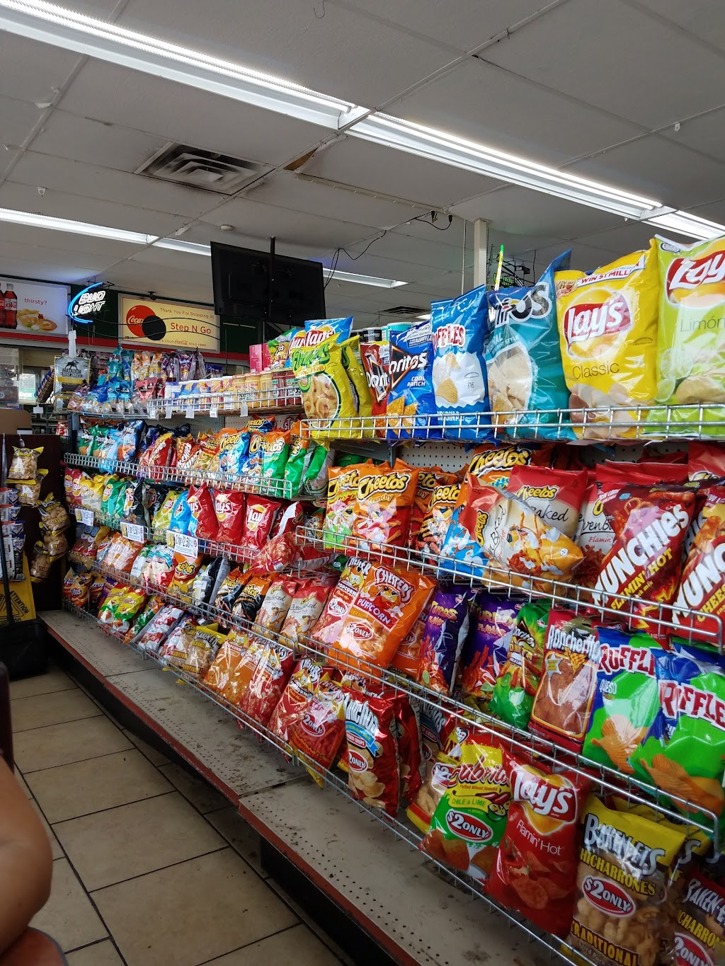 Step N Go | restaurant | 8188 Spring Valley Rd, Dallas, TX 75240, USA | 9722342531 OR +1 972-234-2531