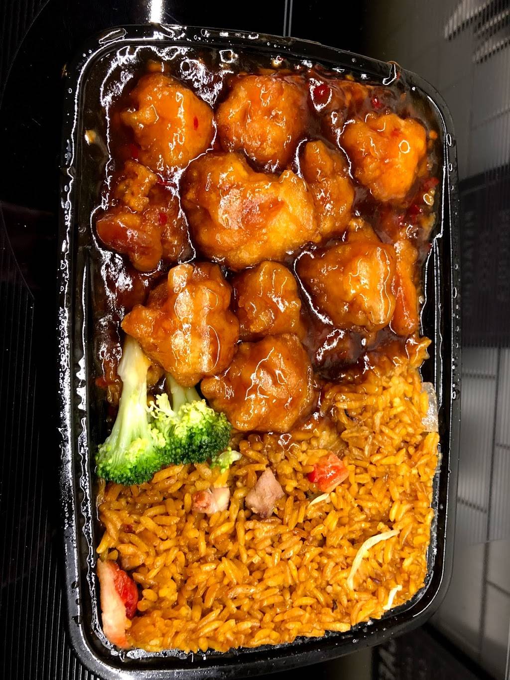 Mandarin House | restaurant | 3 W Girard Ave, Philadelphia, PA 19123, USA | 2157399798 OR +1 215-739-9798