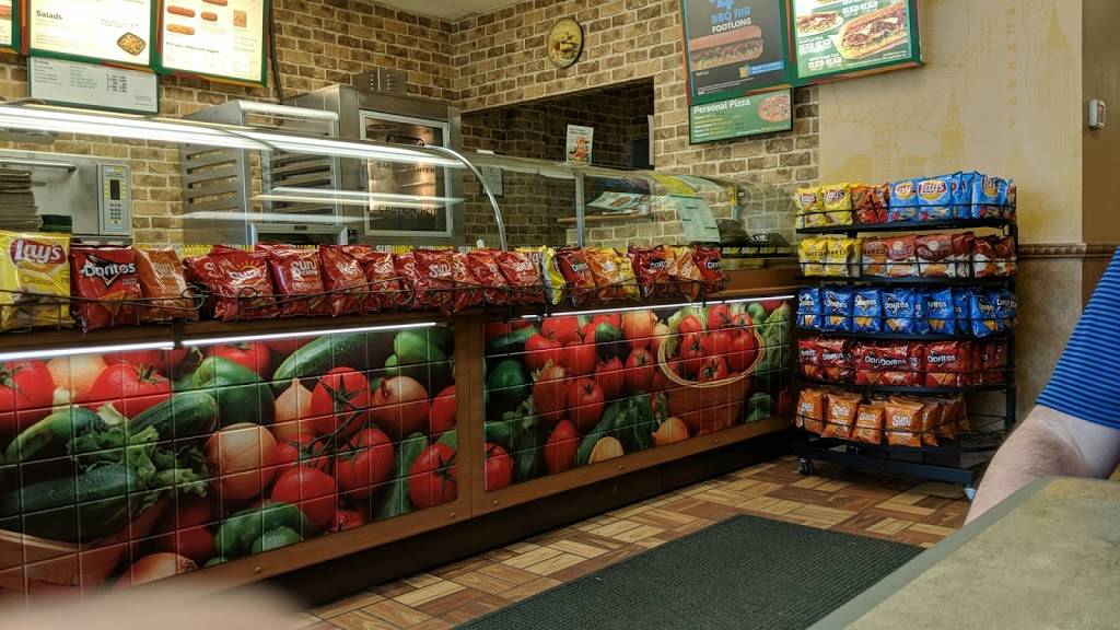 Subway Restaurants | restaurant | 6853 Erie Rd, Derby, NY 14047, USA | 7169477827 OR +1 716-947-7827