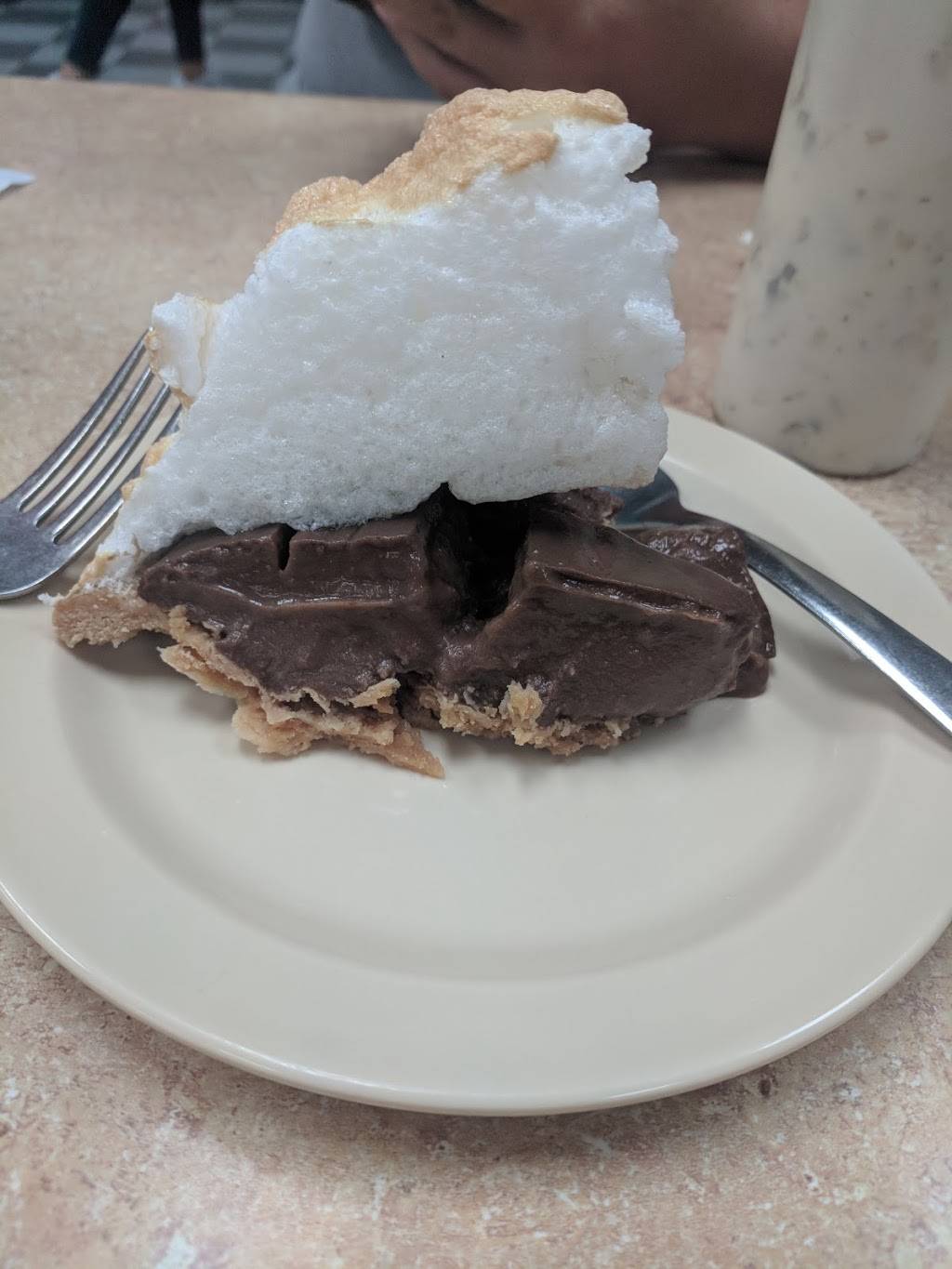 Sylvan Park Restaurant | restaurant | 1443 NW Broad St, Murfreesboro, TN 37129, USA | 6159628735 OR +1 615-962-8735