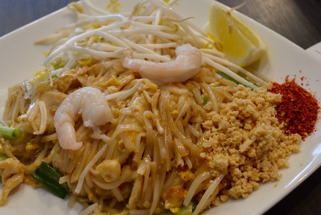 Bangkok Cuisine Royal Oak | restaurant | 32166 Woodward Ave, Royal Oak, MI 48073, USA | 2484390529 OR +1 248-439-0529