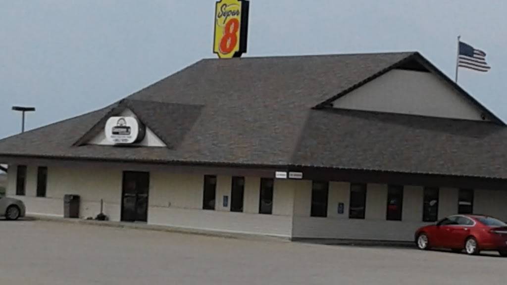 Kum & Go | meal takeaway | 109 S 5th St, Adair, IA 50002, USA | 6417423857 OR +1 641-742-3857