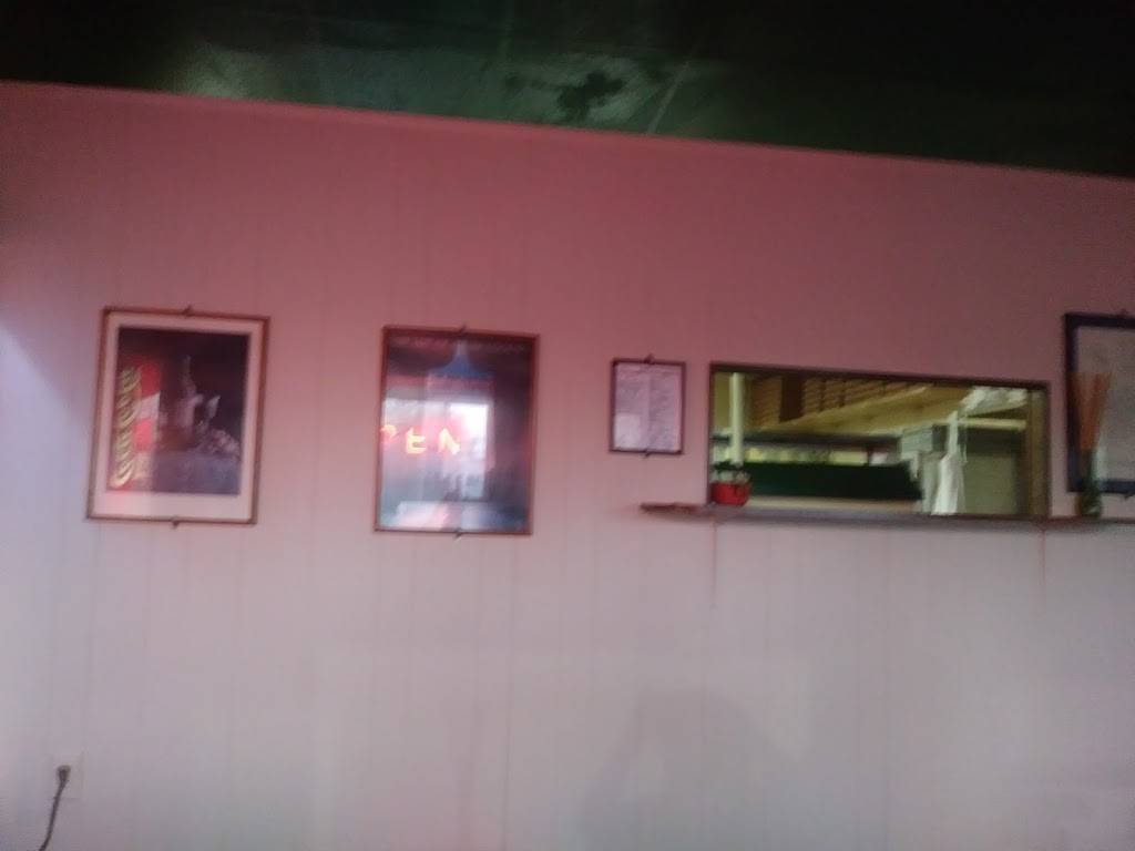 Roccos | restaurant | 4501 Hill Rd, Grand Blanc, MI 48439, USA | 8106950611 OR +1 810-695-0611