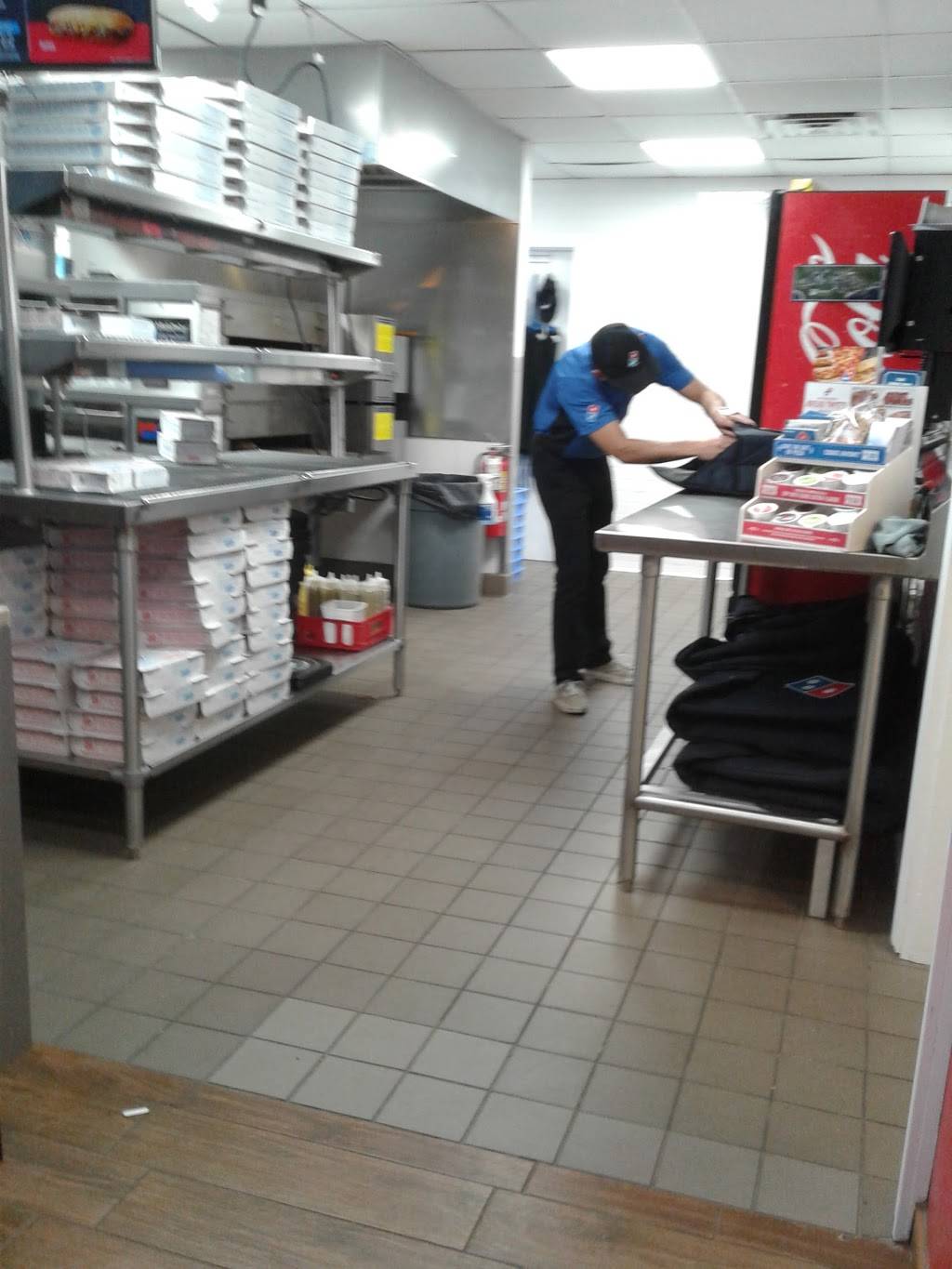 Dominos Pizza | meal delivery | 43 Beckford St, Beverly, MA 01915, USA | 9789272999 OR +1 978-927-2999