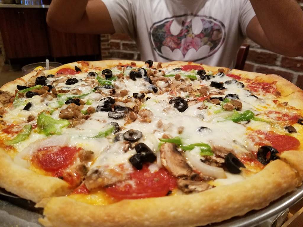 Eddys Pizza Restaurant | restaurant | 2108 W 15th St, Plano, TX 75075, USA | 9724246706 OR +1 972-424-6706