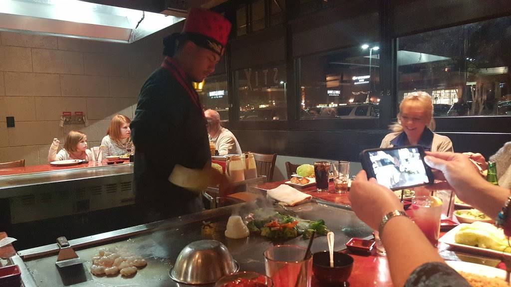 Stix Restaurant | restaurant | CARRIAGE CROSSINGS MALL, 4680 Merchants Park Cir #202, Collierville, TN 38017, USA | 9018543399 OR +1 901-854-3399