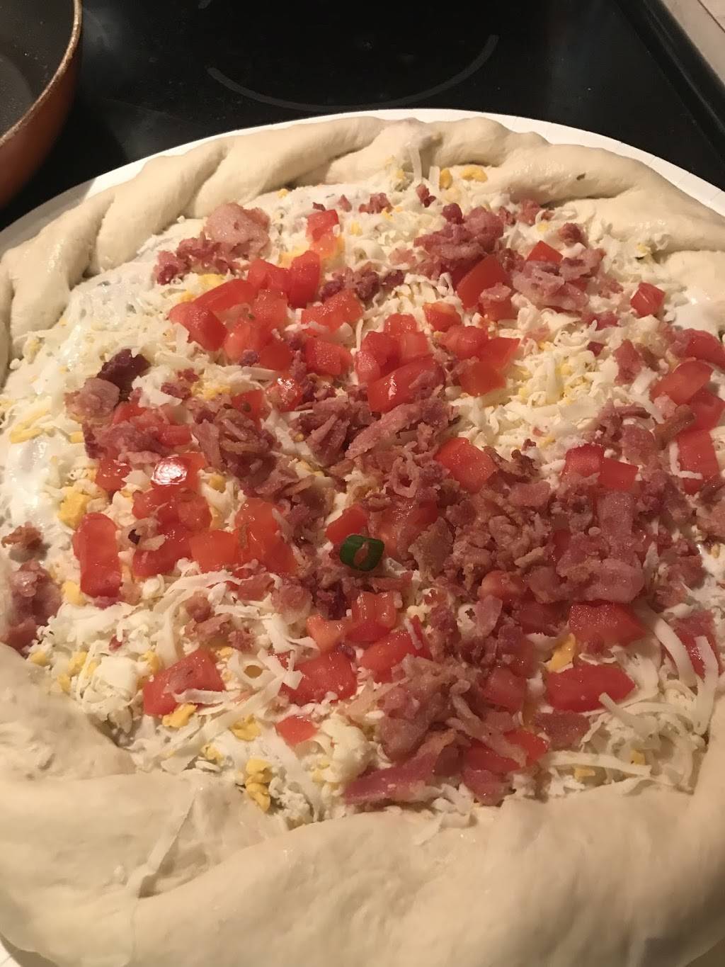 Papa Murphys Take N Bake Pizza | meal takeaway | 7085 Austin Bluffs Pkwy, Colorado Springs, CO 80918, USA | 7195907272 OR +1 719-590-7272