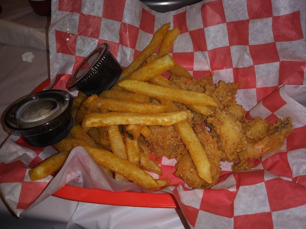 Shaking Seafood & Wings | restaurant | 414 N Valley Mills Dr, Waco, TX 76710, USA | 2547411301 OR +1 254-741-1301