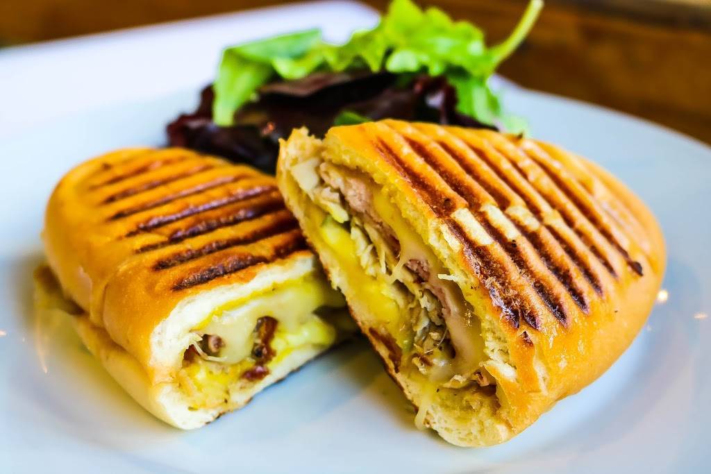 Stella V.ie Café | restaurant | 5400 Federal Plaza, suite 2400 (Hammond Federal Courthouse east on douglas from hohman ave., enter the gate, walk up sidewalk to, Entrance, Hammond, IN 46320, USA | 2198025009 OR +1 219-802-5009