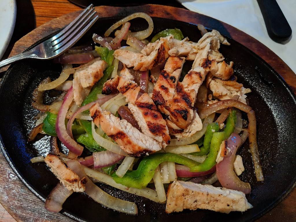 Millers Ale House - Orlando Airport | restaurant | 6141 S Semoran Blvd, Orlando, FL 32822, USA | 4078567045 OR +1 407-856-7045