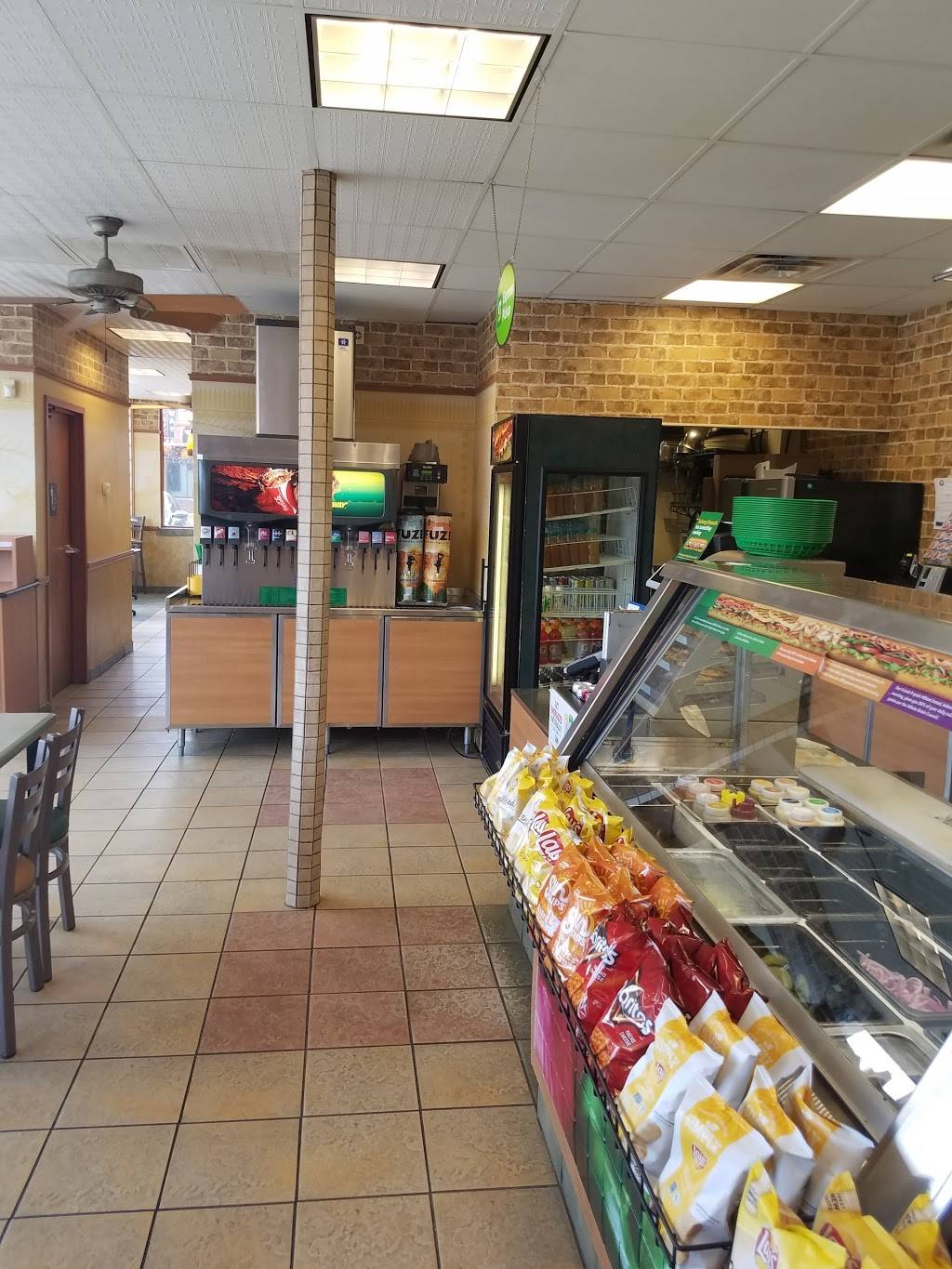 Subway Restaurants | restaurant | 1503 E 15th St, Tulsa, OK 74120, USA | 9183827827 OR +1 918-382-7827