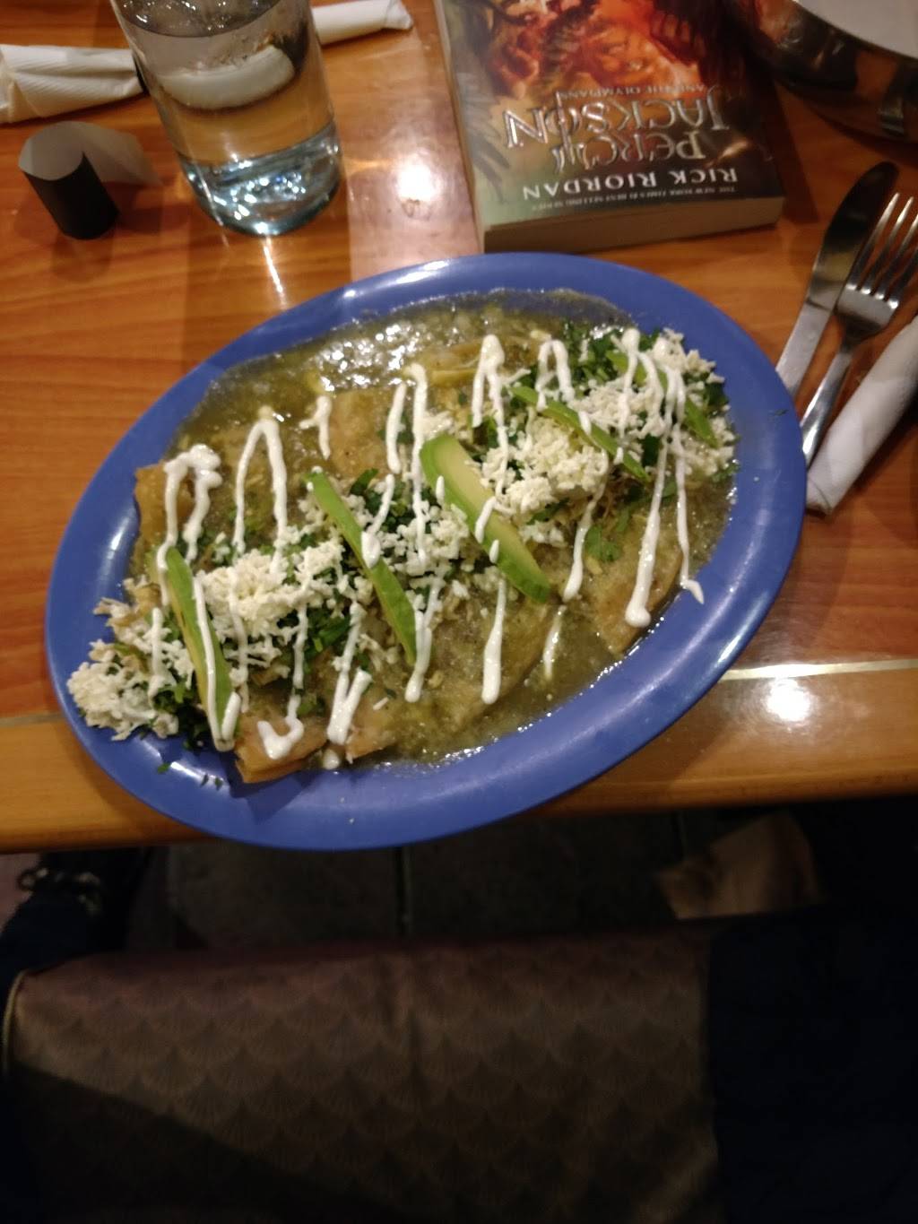 Breaking Taco | restaurant | 7428, 608 E Main St, Mahomet, IL 61853, USA | 2175866938 OR +1 217-586-6938