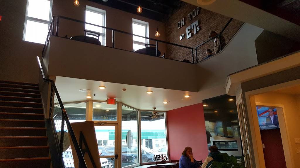 ETs Downtown | restaurant | 107 E Sangamon Ave, Rantoul, IL 61866, USA | 2178930222 OR +1 217-893-0222
