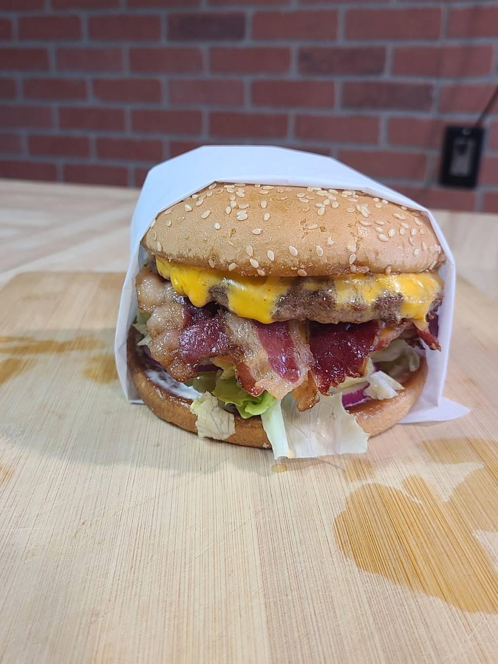 Family Drive-In | restaurant | 19478 Rd 196, Strathmore, CA 93267, USA | 5595680648 OR +1 559-568-0648